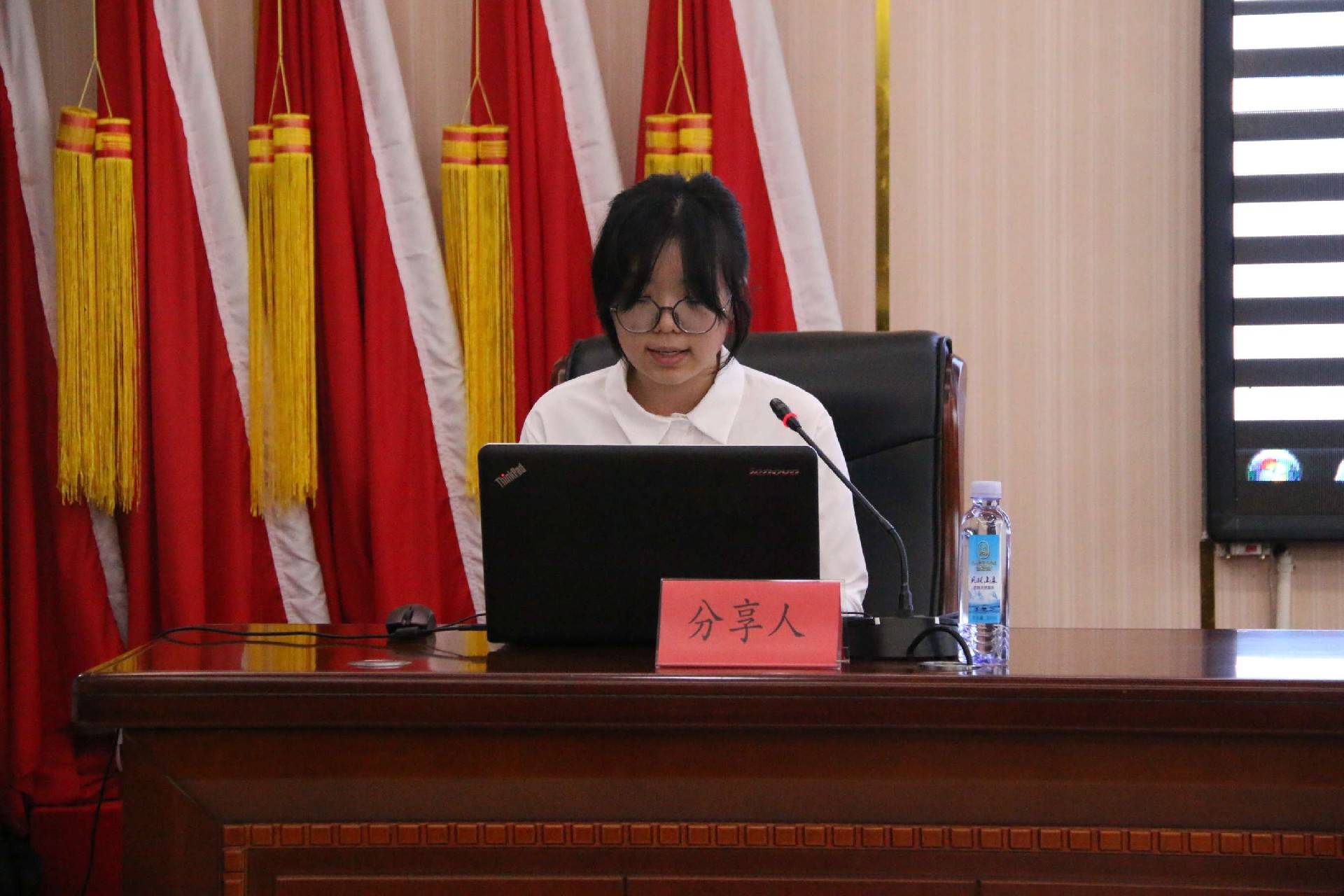 墨香四溢“书香恒信彩”绽放思想之花—恒信彩建设集团“书香恒信彩”读书分享会精彩回顾（第一期⑥）